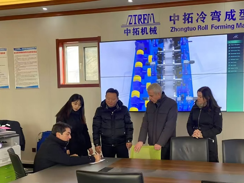 2025中拓冷彎開年大捷！新年新征程中拓冷彎門框機敲開西班牙市場大門